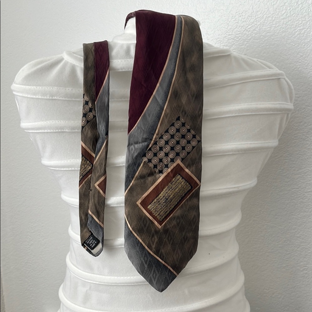 Elegant Multicolor Men's Tie